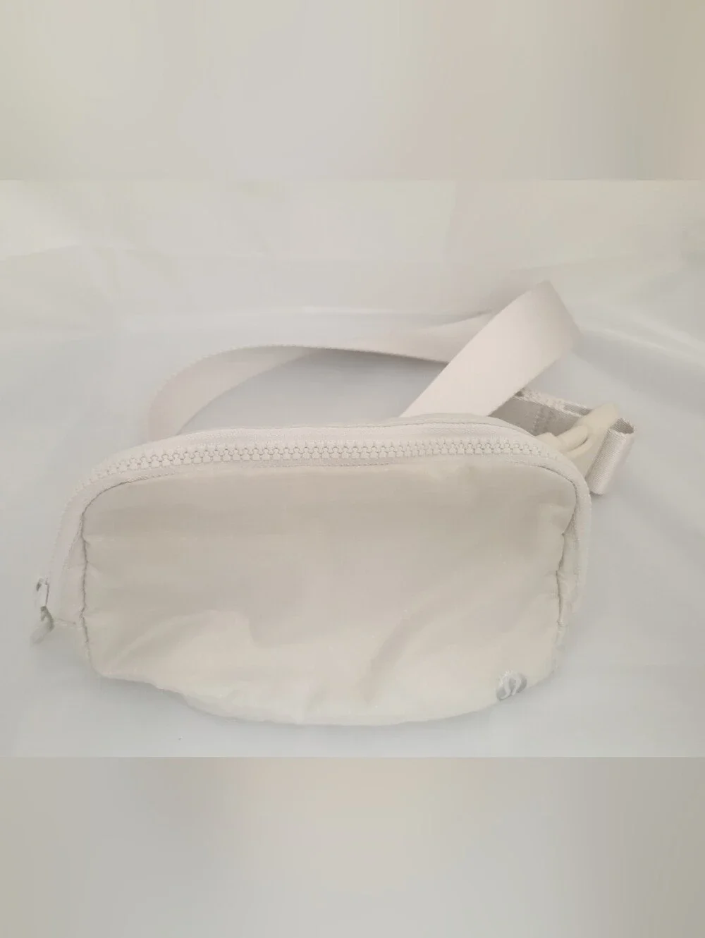 Lululemon Athetica Pearl Crosbody Bag Amazing Shape!!